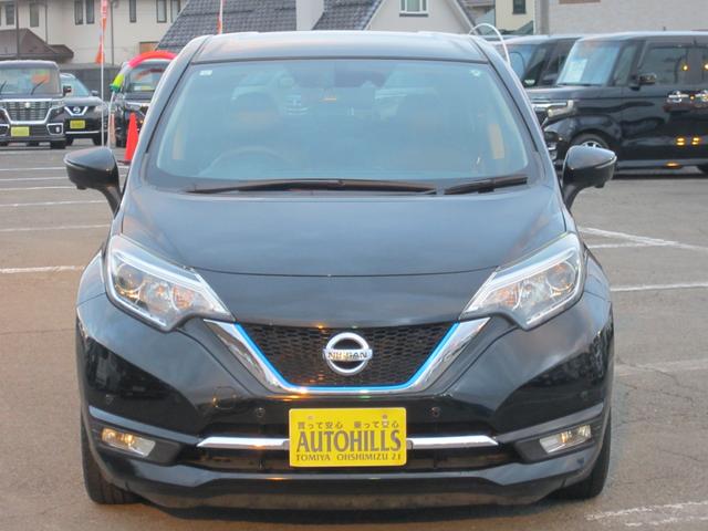 ノート ｅ－パワー　メダリスト　純正フルセグナビ／ブルートゥース／アラウンドビューモニター　ＬＥＤヘッドライト／スマートルームミラー／ドライブレコーダー　スマートキー／プッシュスタート（2枚目）