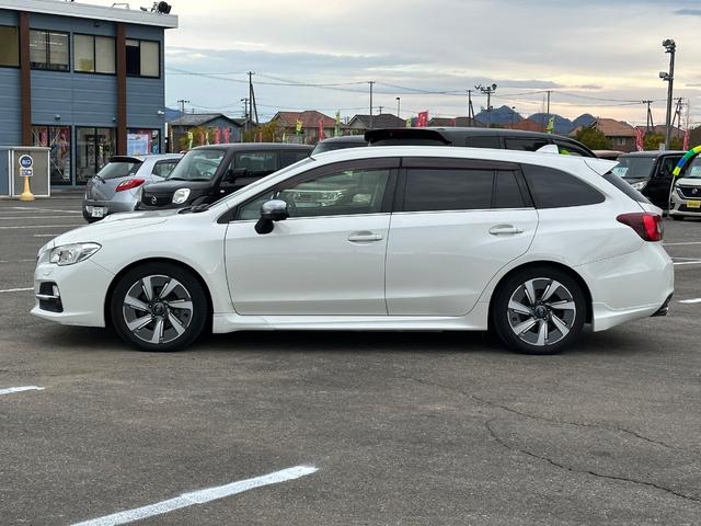 レヴォーグ １．６ＧＴアイサイト　４ＷＤ　本革シート　愛知県使用履歴　アドバンスセーフティパッケージ　全方位検知オプション安全装備　フルセグナビ　バックカメラ　スマートキー　プッシュスタート（15枚目）