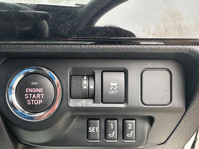 レヴォーグ １．６ＧＴアイサイト　４ＷＤ　本革シート　愛知県使用履歴　アドバンスセーフティパッケージ　全方位検知オプション安全装備　フルセグナビ　バックカメラ　スマートキー　プッシュスタート（31枚目）