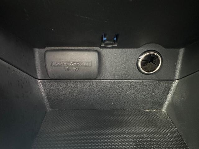 レヴォーグ １．６ＧＴアイサイト　４ＷＤ　本革シート　愛知県使用履歴　アドバンスセーフティパッケージ　全方位検知オプション安全装備　フルセグナビ　バックカメラ　スマートキー　プッシュスタート（39枚目）