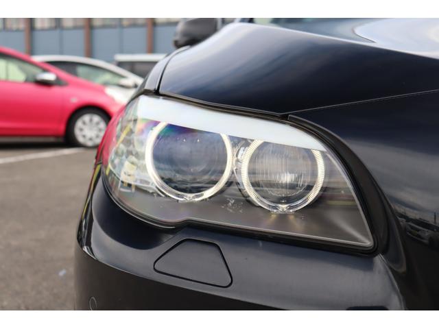 ５シリーズ ５２８ｉ　Ｒ８／０９車検　１ヶ月ｏｒ１０００ｋｍ保証付　スマートキー　プッシュスタート　オートクルーズ　ＨＩＤライト　フォグ　サンルーフ　シートヒーター　純ナビ　フルセグＴＶ　バックカメラ　純正１７アルミ（8枚目）