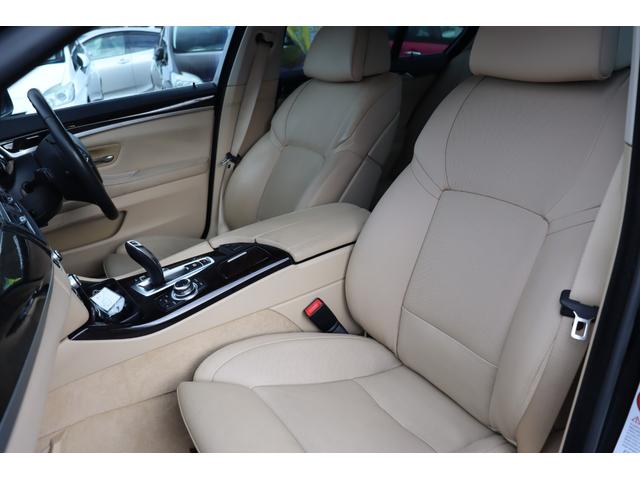 ５シリーズ ５２８ｉ　Ｒ８／０９車検　１ヶ月ｏｒ１０００ｋｍ保証付　スマートキー　プッシュスタート　オートクルーズ　ＨＩＤライト　フォグ　サンルーフ　シートヒーター　純ナビ　フルセグＴＶ　バックカメラ　純正１７アルミ（11枚目）