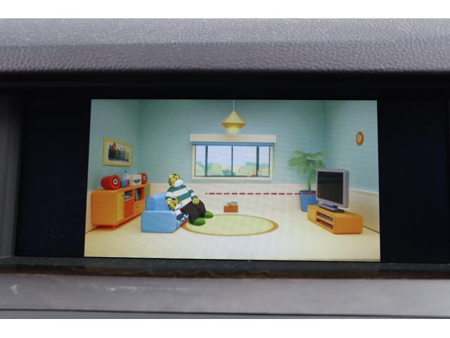 ５シリーズ ５２８ｉ　Ｒ８／０９車検　１ヶ月ｏｒ１０００ｋｍ保証付　スマートキー　プッシュスタート　オートクルーズ　ＨＩＤライト　フォグ　サンルーフ　シートヒーター　純ナビ　フルセグＴＶ　バックカメラ　純正１７アルミ（21枚目）