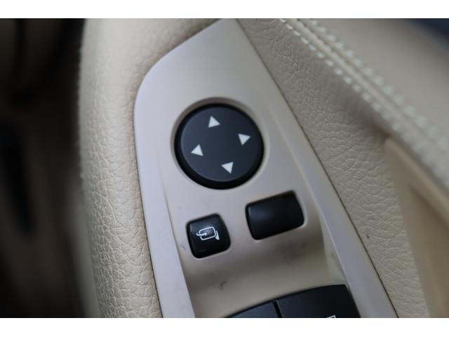 ５シリーズ ５２８ｉ　Ｒ８／０９車検　１ヶ月ｏｒ１０００ｋｍ保証付　スマートキー　プッシュスタート　オートクルーズ　ＨＩＤライト　フォグ　サンルーフ　シートヒーター　純ナビ　フルセグＴＶ　バックカメラ　純正１７アルミ（25枚目）