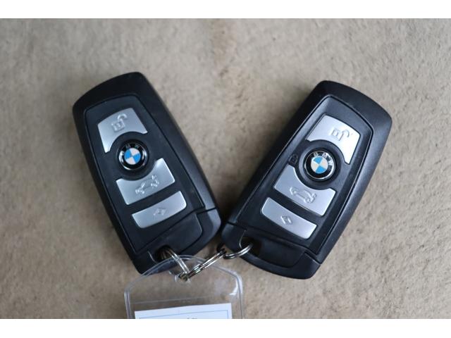 ５シリーズ ５２８ｉ　Ｒ８／０９車検　１ヶ月ｏｒ１０００ｋｍ保証付　スマートキー　プッシュスタート　オートクルーズ　ＨＩＤライト　フォグ　サンルーフ　シートヒーター　純ナビ　フルセグＴＶ　バックカメラ　純正１７アルミ（39枚目）