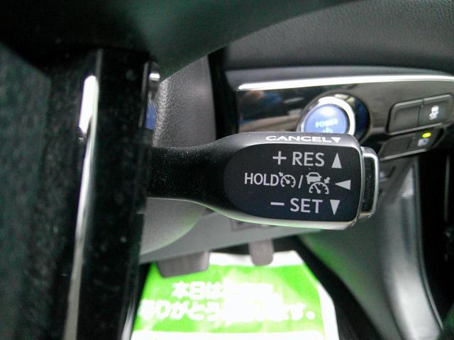 プリウス ＳセーフティプラスＩＩ　４ＷＤ　トヨタセイフティセンス　ＥＴＣ　ドラレコ　ＬＥＤアクセサリーランプ　ブラインドスポットモニター　ケンウッド９インチカーナビ　バックカメラ　クルーズコントロール　モデリスタアルミホイール　禁煙車（23枚目）