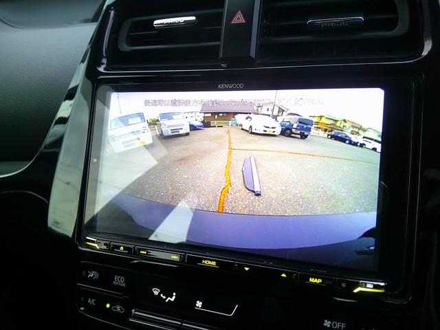 プリウス ＳセーフティプラスＩＩ　４ＷＤ　トヨタセイフティセンス　ＥＴＣ　ドラレコ　ＬＥＤアクセサリーランプ　ブラインドスポットモニター　ケンウッド９インチカーナビ　バックカメラ　クルーズコントロール　モデリスタアルミホイール　禁煙車（28枚目）