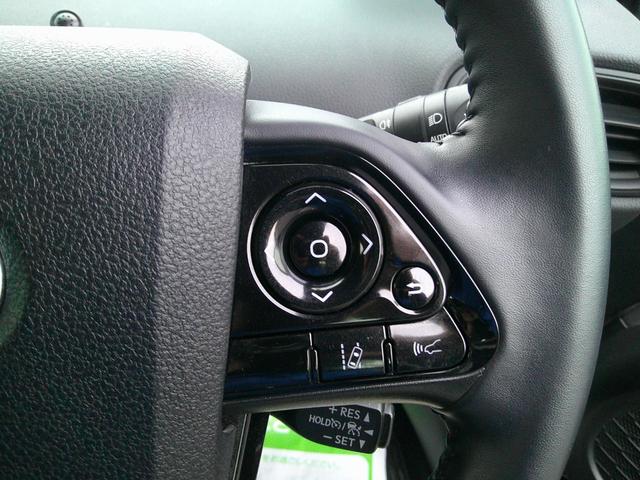 プリウス ＳセーフティプラスＩＩ　４ＷＤ　トヨタセイフティセンス　ＥＴＣ　ドラレコ　ＬＥＤアクセサリーランプ　ブラインドスポットモニター　ケンウッド９インチカーナビ　バックカメラ　クルーズコントロール　モデリスタアルミホイール　禁煙車（34枚目）