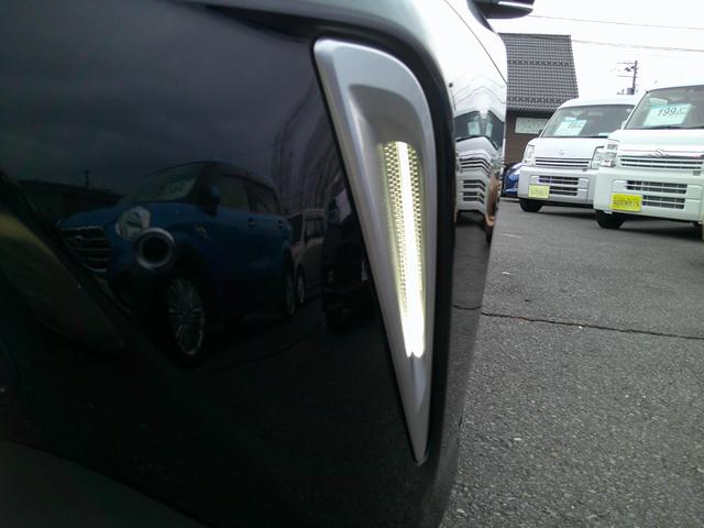 プリウス ＳセーフティプラスＩＩ　４ＷＤ　トヨタセイフティセンス　ＥＴＣ　ドラレコ　ＬＥＤアクセサリーランプ　ブラインドスポットモニター　ケンウッド９インチカーナビ　バックカメラ　クルーズコントロール　モデリスタアルミホイール　禁煙車（57枚目）