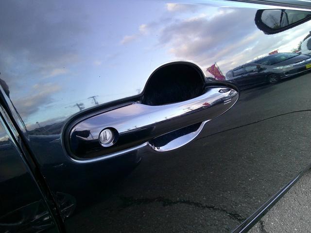 プリウス ＳセーフティプラスＩＩ　４ＷＤ　トヨタセイフティセンス　ＥＴＣ　ドラレコ　ＬＥＤアクセサリーランプ　ブラインドスポットモニター　ケンウッド９インチカーナビ　バックカメラ　クルーズコントロール　モデリスタアルミホイール　禁煙車（62枚目）