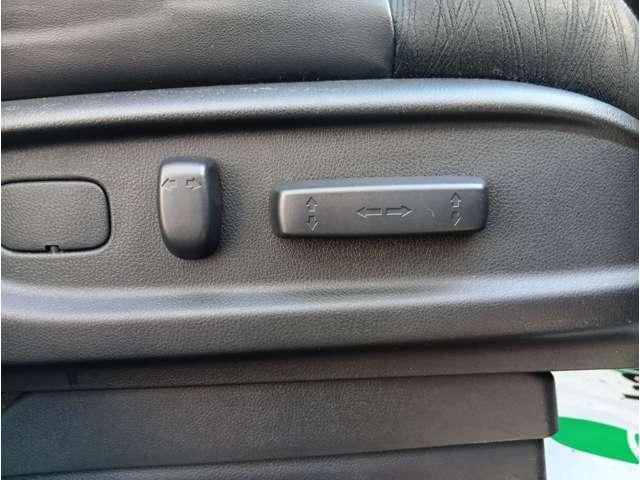 オデッセイ アブソルート・ＥＸ　シティブレーキアクティブシステム　純正８インチＨＤＤナビ　フルセグ　Ｂｌｕｅｔｏｏｔｈ　後席モニター　バックカメラ　ＥＴＣ　純正エンジンスターター　クルコン　ＢＳＭ　ハーフレザーシート　純正１８ＡＷ（17枚目）