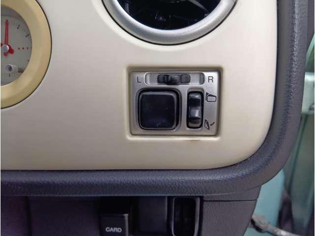 アルトラパン Ｘ２　グリーンＩＩ　キーレスエントリー　電動格納ミラー　純正オーディオ　純正１３インチアルミホイール　ユーザー買取車　保証付き（6枚目）