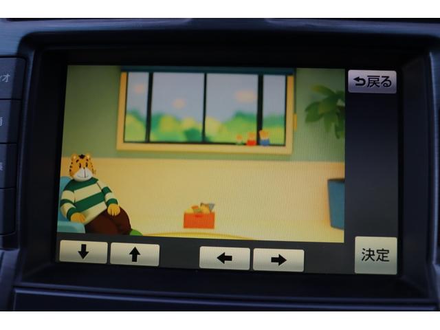 もちろんＤＶＤも再生可能です♪ＴＶや音楽では物足りない！！ってときはこれしかないですね（＊＾▽＾＊）