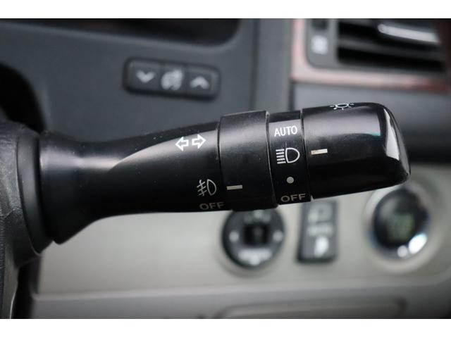 オートライト装備でトンネルが続いても点け忘れ、消し忘れもなくて楽々ですよ（　＊´艸‘）