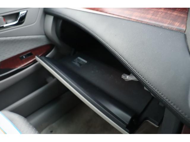 写真ではお伝えしきれないですが、収納も充実してるんです！！手の届く所に収納スペースがあると助かります♪