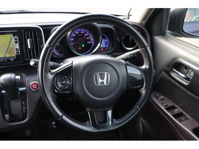 Ｎ－ＯＮＥ プレミアム・Ｌパッケージ　付　１年保証付　走行距離無制限　スマートキー　プッシュスタート　オートクルーズ　ＬＥＤヘッドライト　純正ナビ　ワンセグＴＶ　ＤＶＤ再生　ドライブレコーダー　バックカメラ　純正１４アルミ（17枚目）