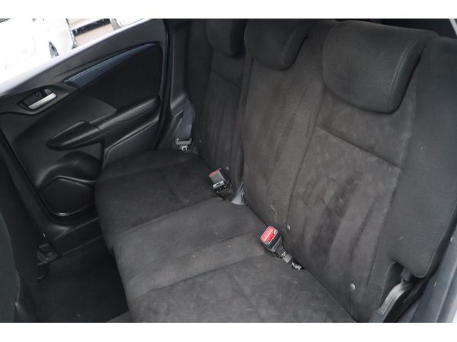 シャトル ハイブリッド　車検整備付　１年保証付　走行距離無制限　スマートキー　プッシュスタート　ＥＴＣ　社外オーディオ　ワンセグＴＶ　Ｂｌｕｅｔｏｏｔｈオーディオ　バックカメラ（12枚目）