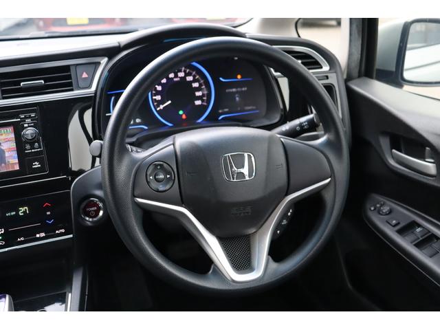 シャトル ハイブリッド　車検整備付　１年保証付　走行距離無制限　スマートキー　プッシュスタート　ＥＴＣ　社外オーディオ　ワンセグＴＶ　Ｂｌｕｅｔｏｏｔｈオーディオ　バックカメラ（16枚目）