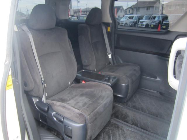 ヴェルファイア ２．４Ｚ　プラチナセレクションＩＩ　タイプゴールド　４ＷＤ　ＨＩＤヘッドライト／純正フルセグナビ　７人乗り　社外１８インチアルミホイール　両側電動スライドドア（12枚目）