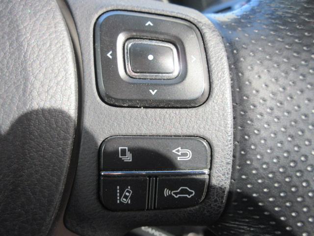 ＮＸ ＮＸ３００ｈ　Ｆスポーツ　４ＷＤ／純正ナビ／フルセグＴＶ／バックカメラ／ＥＴＣ／プッシュスタート／スマートキー／ステアリングスイッチ／ステアリングヒーター／ＬＥＤヘッドライト／オートライト／フォグライト／シートヒーター（20枚目）