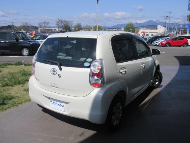 パッソ プラスハナ　Ｃパッケージ　純正ナビ／フルセグＴＶ／バックカメラ／ＥＴＣ／電動格納ミラー（2枚目）