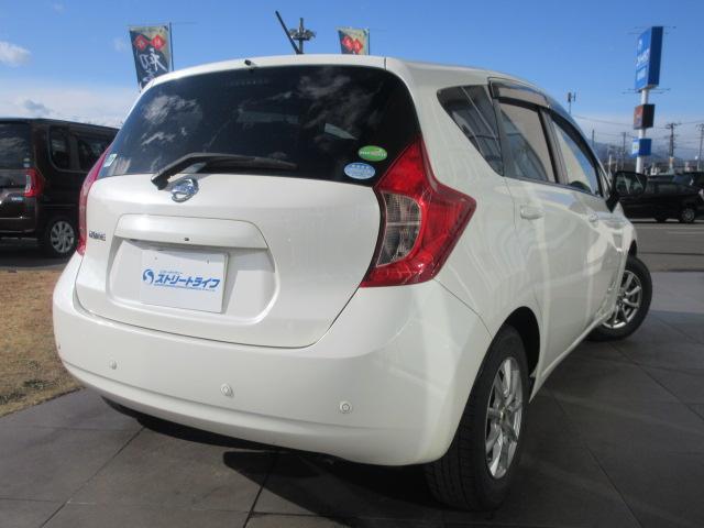 ノート Ｘ　Ｖセレクション＋セーフティ　純正ナビ／全周囲カメラ／ＥＴＣ／プッシュスタート／スマートキー／ヘッドライトレベライザー／社外アルミホイール／衝突被害軽減ブレーキ／電動格納ミラー（2枚目）