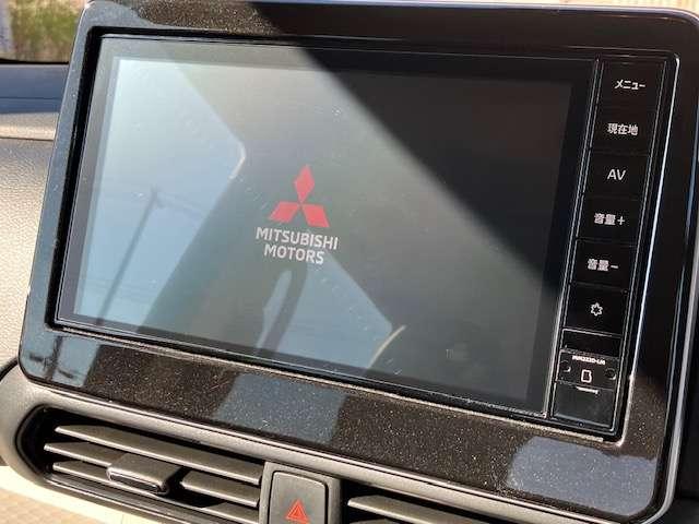 デリカミニ Ｇ　プレミアム　衝突被害軽減ブレーキ　純正ナビゲーション（4枚目）