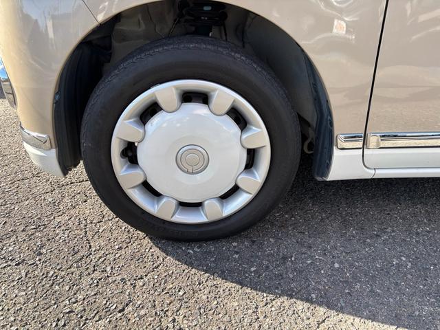 ムーヴキャンバス Ｇメイクアップ　ＳＡＩＩＩ　８インチナビフルセグ　アラウンドビューカメラ　両側パワースライドドア　プッシュスタート　シートカバー　スマアシＩＩＩ　オートエアコン　ベージュツートン（22枚目）