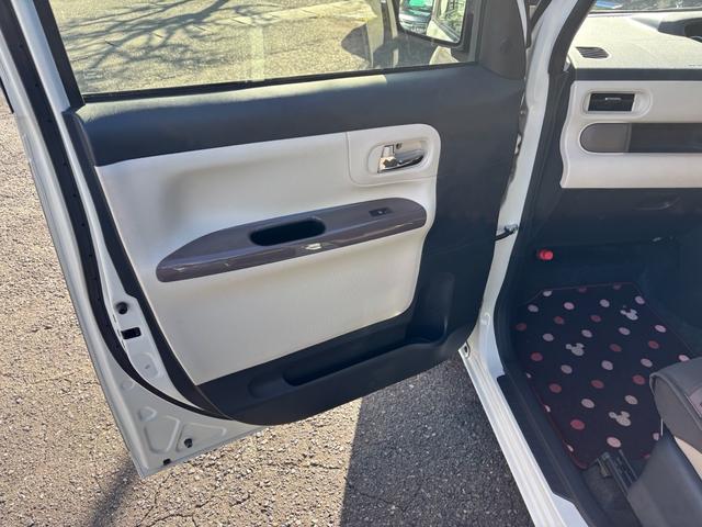 ムーヴキャンバス Ｇメイクアップ　ＳＡＩＩＩ　８インチナビフルセグ　アラウンドビューカメラ　両側パワースライドドア　プッシュスタート　シートカバー　スマアシＩＩＩ　オートエアコン　ベージュツートン（23枚目）