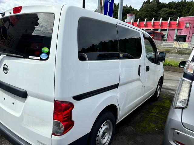 ＮＶ２００バネットバン ＤＸ　ガソリン車／５ドア／１６００ｃｃ／オートマ／２－５名／（4枚目）