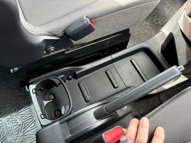 ＮＶ２００バネットバン ＤＸ　ガソリン車／５ドア／１６００ｃｃ／オートマ／２－５名／（17枚目）