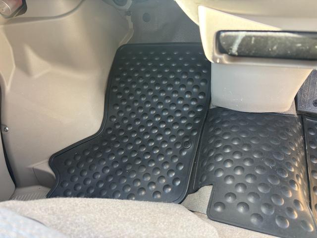 ミニキャブバン Ｇ　４ＷＤ／オートマ／５ドア／フロントＰＷ／キーレス／（17枚目）