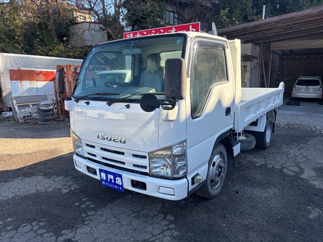 エルフトラック 強化フルフラットローダンプ　２ｔ／全低床ダンプ／外装仕上／３０００ｃｃ／元レンタ／ディーゼル／５ＭＴ／５速マニュアル／３ペダル／コボレーン取付可車両／アユミフック／関東仕入れ／（4枚目）