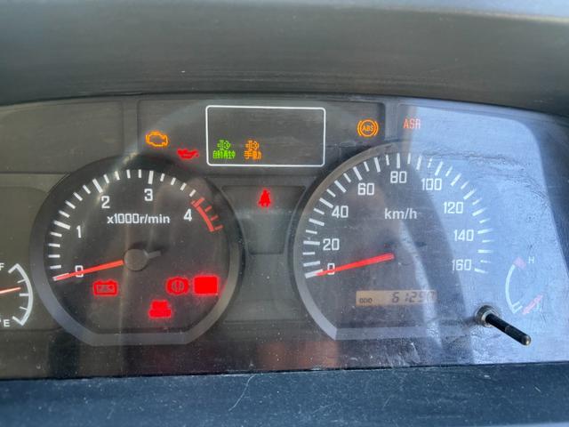 エルフトラック 強化フルフラットローダンプ　２ｔ／全低床ダンプ／外装仕上／３０００ｃｃ／元レンタ／ディーゼル／５ＭＴ／５速マニュアル／３ペダル／コボレーン取付可車両／アユミフック／関東仕入れ／（24枚目）