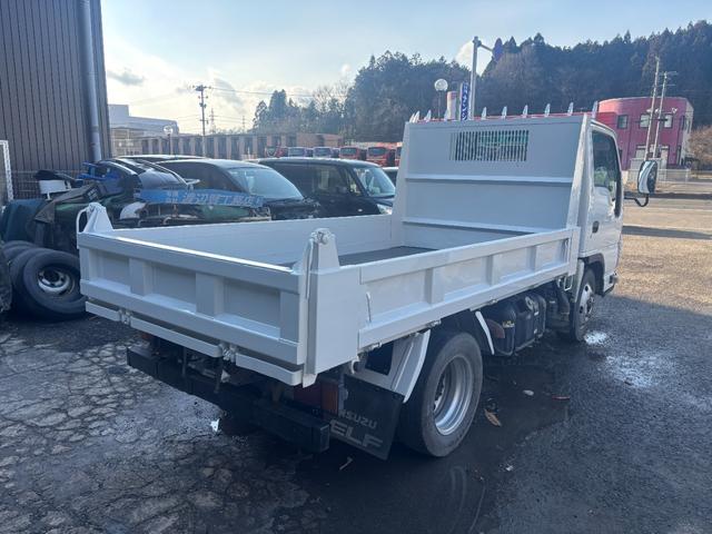 エルフトラック 強化フルフラットローダンプ 外装仕上/フルフラットロー/全低床/2tダンプ/3000cc/5速/マニュアル/3ペダル/(4枚目)