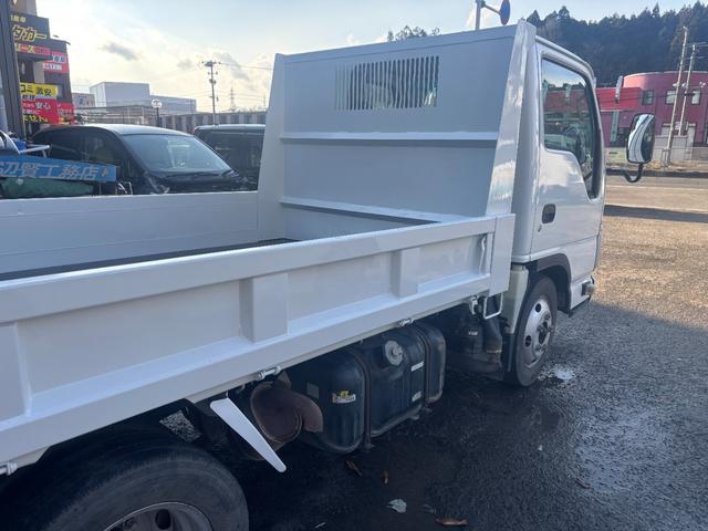 エルフトラック 強化フルフラットローダンプ 外装仕上/フルフラットロー/全低床/2tダンプ/3000cc/5速/マニュアル/3ペダル/(10枚目)
