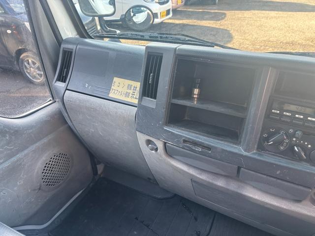 エルフトラック 強化フルフラットローダンプ 外装仕上/フルフラットロー/全低床/2tダンプ/3000cc/5速/マニュアル/3ペダル/(16枚目)