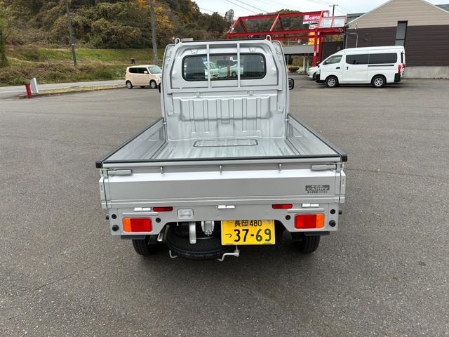 キャリイトラック KC 5速マニュアル 4WD パワステ エアコン パワーウインドウ(6枚目)