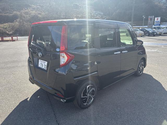 ルーミー Ｇ　純正９インチナビ　ＴＶ　パノラミックビューモニター　スマアシ　両側パワースライドドア　スマートキー応急スペアタイヤ付（5枚目）