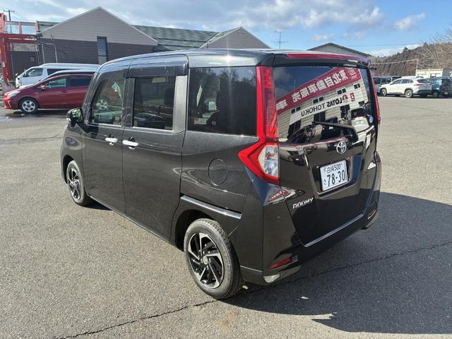 ルーミー Ｇ　純正９インチナビ　ＴＶ　パノラミックビューモニター　スマアシ　両側パワースライドドア　スマートキー応急スペアタイヤ付（7枚目）