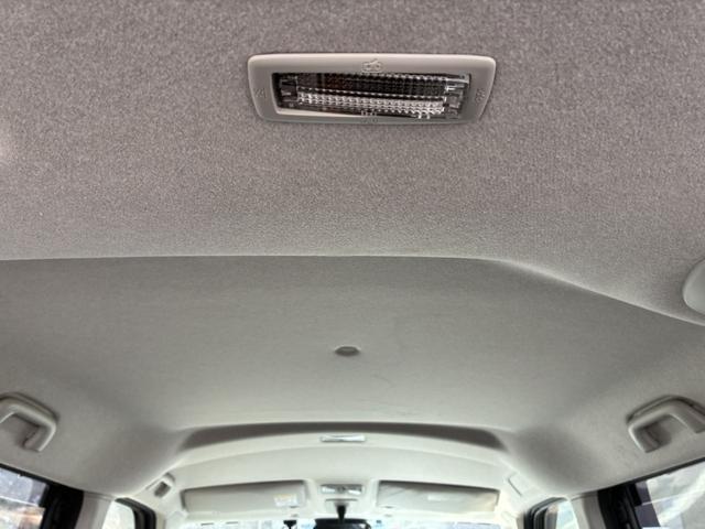 ルーミー Ｇ　純正９インチナビ　ＴＶ　パノラミックビューモニター　スマアシ　両側パワースライドドア　スマートキー応急スペアタイヤ付（10枚目）