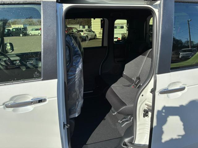 Ｎ－ＢＯＸカスタム ベースグレード　純正ナビ　フルセグＴＶ　左パワースライドア　ホンダセンシング　バックカメラ　スマートキー　ＬＥＤヘッドライトシートヒーター　電動パーキング（20枚目）