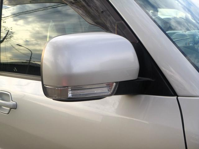 パジェロ ロング　エクシード　切替式４ＷＤ　ディーゼル　２バッテリー　ＨＤＤナビ　フルセグ　バックカメラ　ＥＴＣ　クルーズコントロール　シートヒーター　ＨＩＤライト　前後フォグランプ　キーレス　ルーフレール　純正アルミホイール（12枚目）