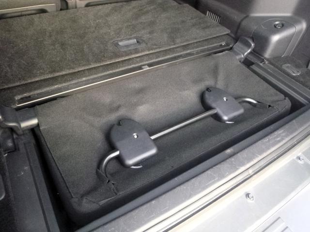 パジェロ ロング　エクシード　切替式４ＷＤ　ディーゼル　２バッテリー　ＨＤＤナビ　フルセグ　バックカメラ　ＥＴＣ　クルーズコントロール　シートヒーター　ＨＩＤライト　前後フォグランプ　キーレス　ルーフレール　純正アルミホイール（23枚目）