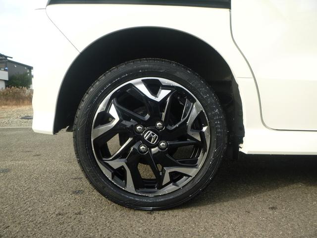 Ｎ－ＢＯＸカスタム Ｇ・Ｌターボホンダセンシング　４ＷＤ　両側電動ドア　軽度冠水歴有ルームクリーニング済　純正ＳＤナビ　衝突被害軽減システム　ハーフレザーシート　スマートキー　ＬＥＤヘッド　ビルトインＥＴＣ　レーダークルコン　純正１５インチアルミ（12枚目）