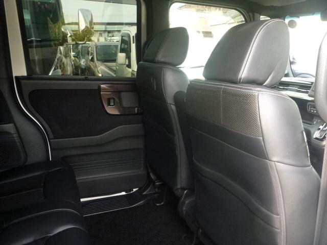 Ｎ－ＢＯＸカスタム Ｇ・Ｌターボホンダセンシング　４ＷＤ　両側電動ドア　軽度冠水歴有ルームクリーニング済　純正ＳＤナビ　衝突被害軽減システム　ハーフレザーシート　スマートキー　ＬＥＤヘッド　ビルトインＥＴＣ　レーダークルコン　純正１５インチアルミ（20枚目）