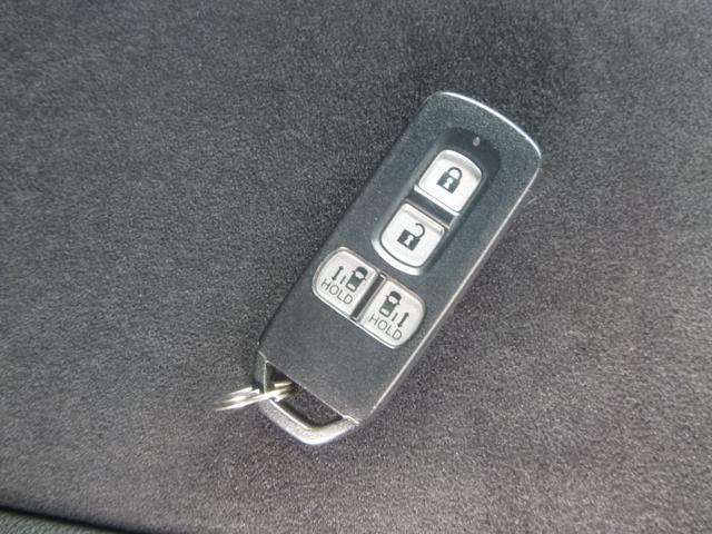 Ｎ－ＢＯＸカスタム Ｇ・Ｌターボホンダセンシング　４ＷＤ　両側電動ドア　軽度冠水歴有ルームクリーニング済　純正ＳＤナビ　衝突被害軽減システム　ハーフレザーシート　スマートキー　ＬＥＤヘッド　ビルトインＥＴＣ　レーダークルコン　純正１５インチアルミ（23枚目）