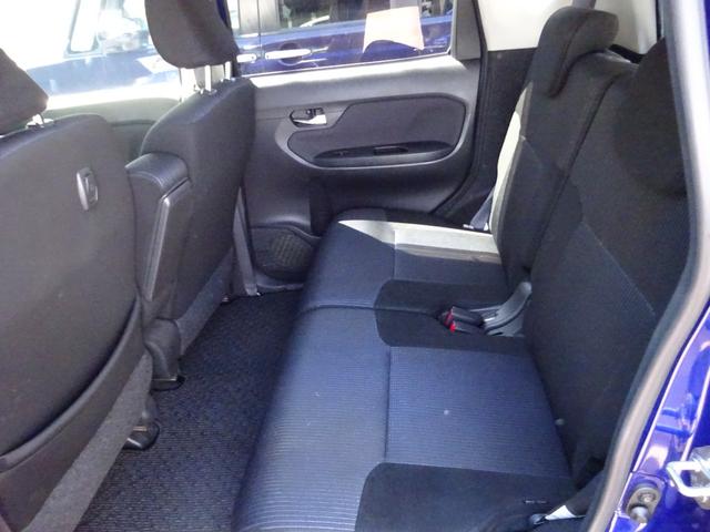 ステラ カスタムＲ　４ＷＤ　ナビＴＶ　バックカメラ　Ｂｌｕｅｔｏｏｔｈ　スマートキー　プッシュスタート　エンジンスターター　シートヒーター　ベンチシート　純正アルミホイール（16枚目）