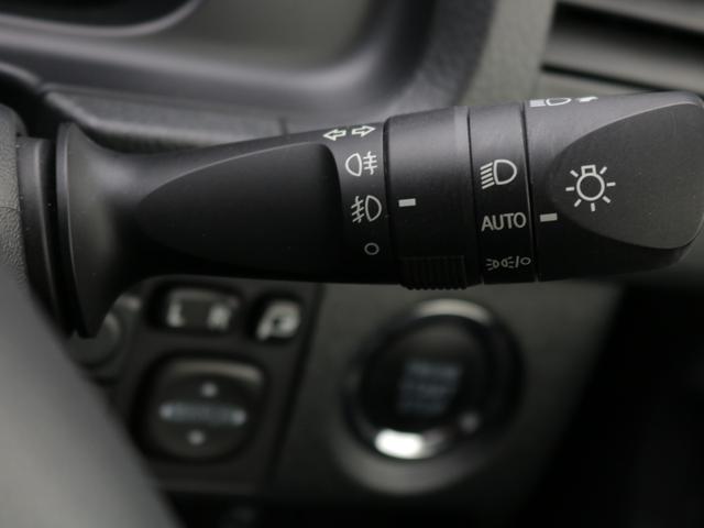 ハイエースワゴン ＧＬ　１０人乗りノーマルシート配列　シートカバー　フットパネル　ＳＤフルセグナビ　ＥＴＣ　パワースライドドア　ブラックエディション　ティーフォースバンパー　ＮＴ－１アルミホイル　ＲＴタイヤ　寒冷地仕様車（53枚目）