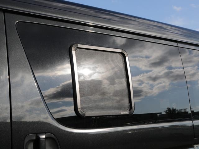 ハイエースバン スーパーGL ダークプライムII フルカスタムオフロードスタイル ユーアイショック&スタビライザー ビックXナビ&フリップダウンモニター シートカバー 片側跳ね上げベットキット 床板パネル 網戸 NT-1アルミ TRタイヤ(50枚目)